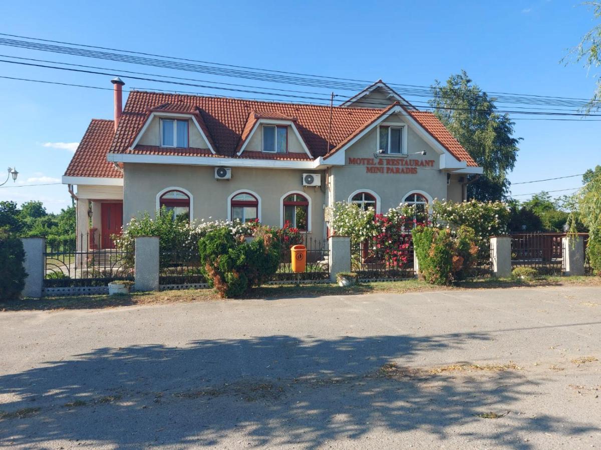 Mini Paradis Fughiu Bagian luar foto